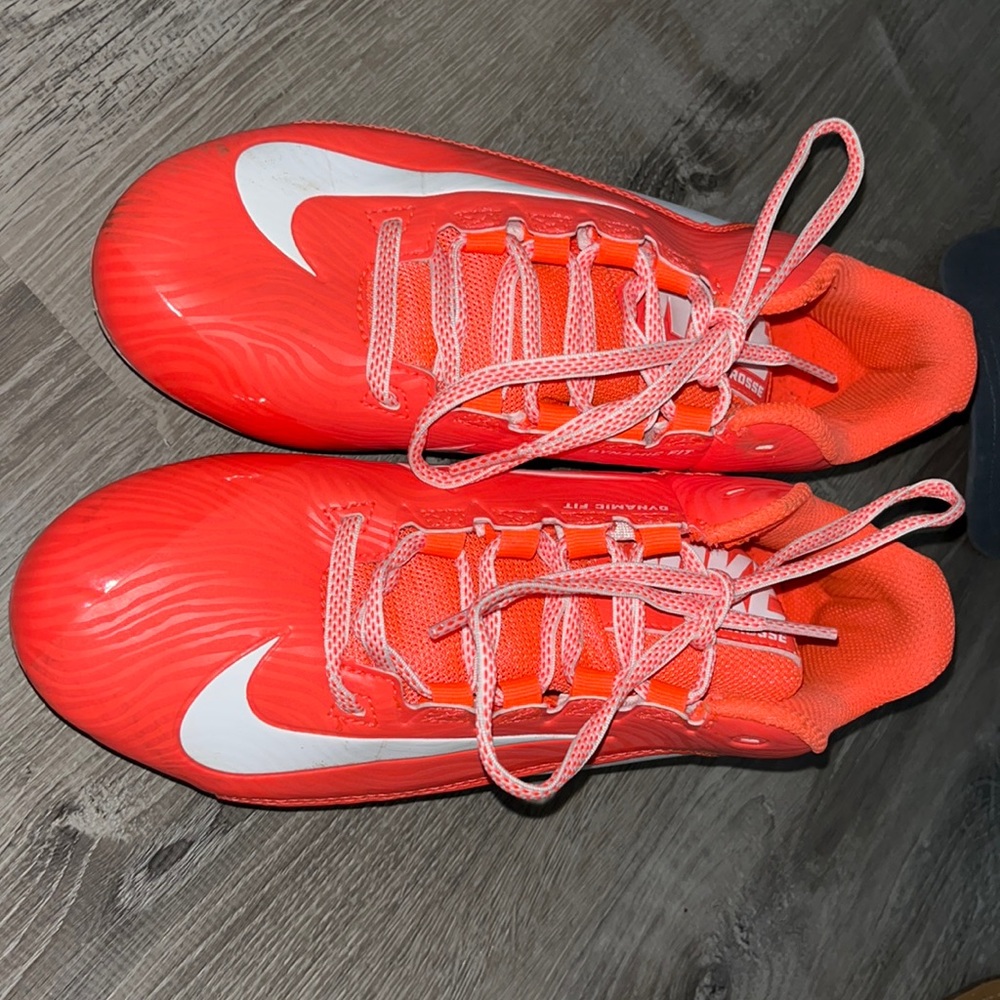 Lacrosse cleats